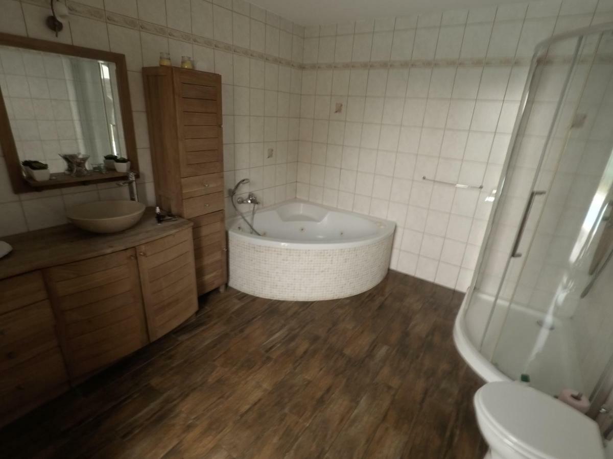 Gite 3 Epis Tour De Charme Peruwelz Экстерьер фото
